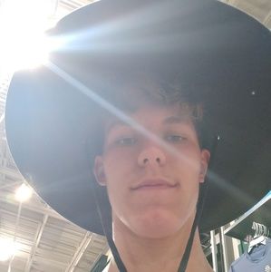 Meet your Posher, Jackson